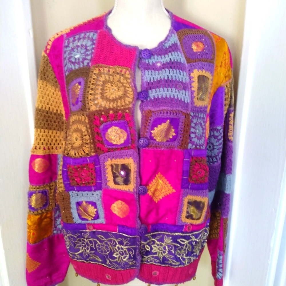Woman's colorful sweater XL